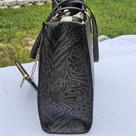 Betsey Johnson Black and Gray Tote Bag with Gold Accents - Picture 5 of 7